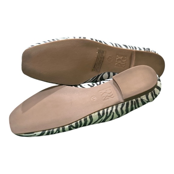 N Y & CO Paulina Ballet Flat in Zebra Shoe Size 11. - Picture 5 of 8
